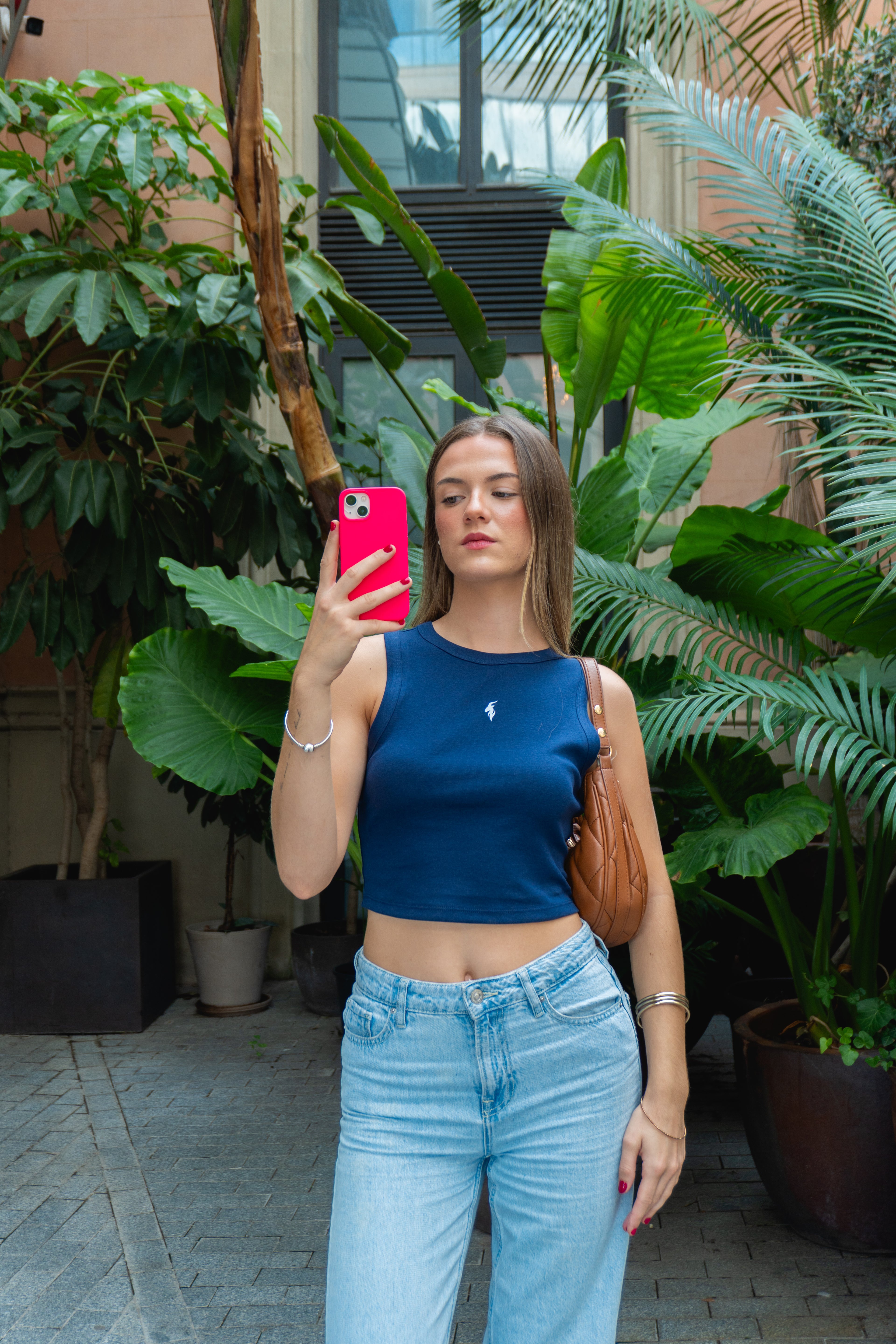La model fa 172 cm i porta una talla "S"